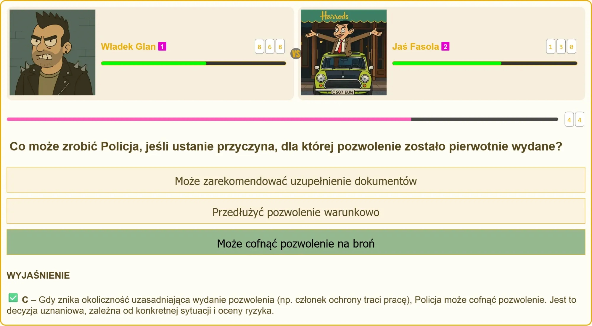 Mężczyzna wypełniający wniosek o pozwolenie na broń