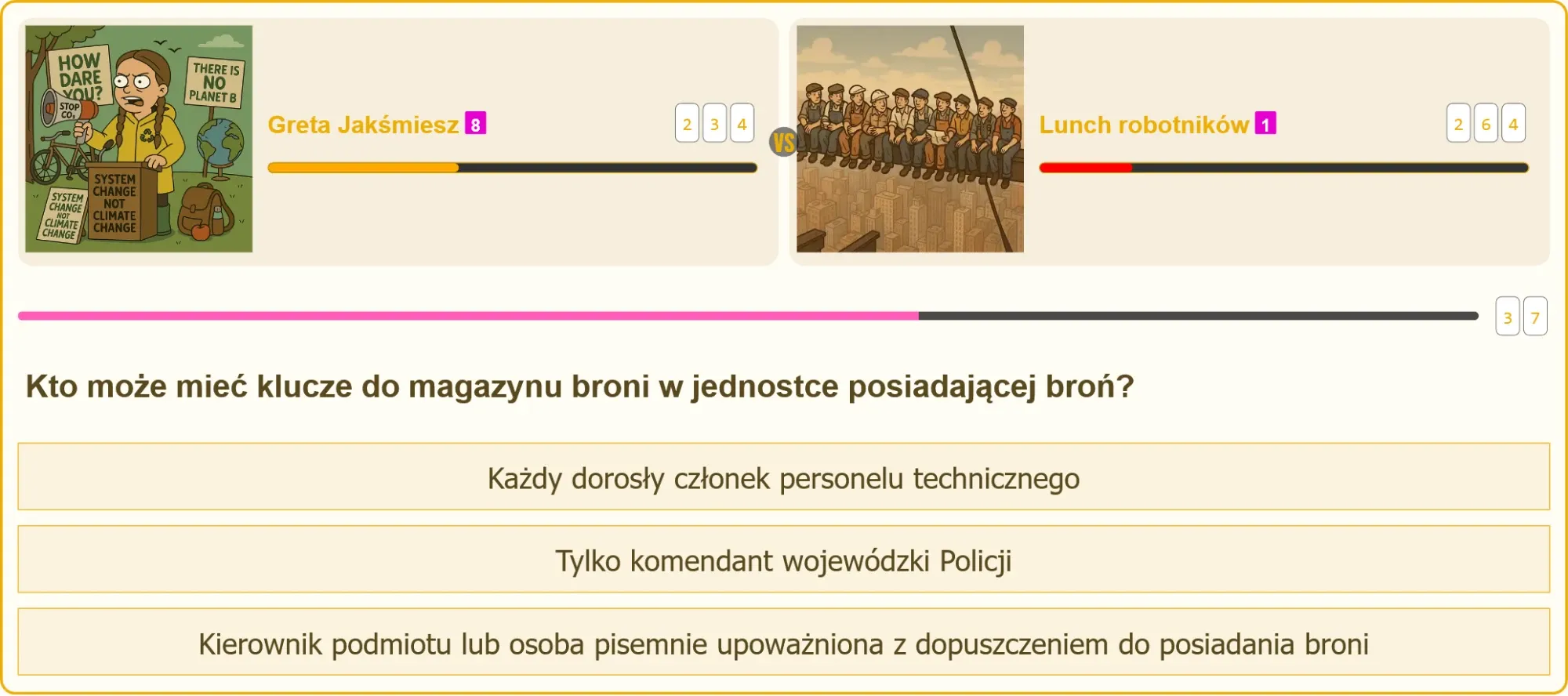 Magazyn broni z zamkniętymi drzwiami i kluczem w dłoni